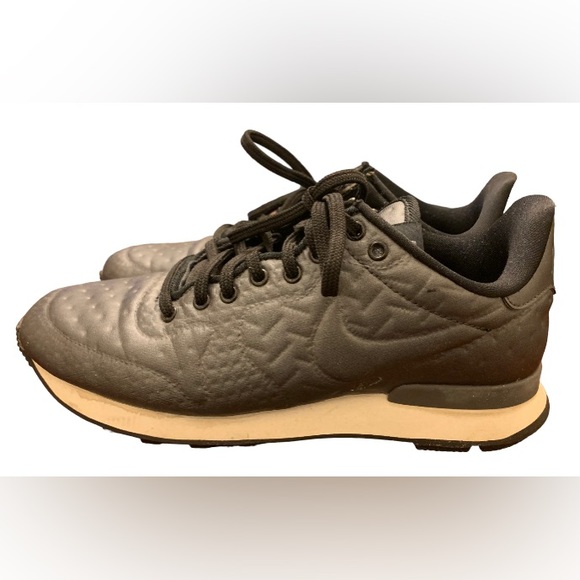 Nike Shoes - Nike Sneakers